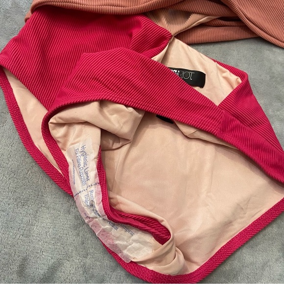 New! Beach Riot Claire One-Piece Swimsuit 24472 - Picture 7 of 9